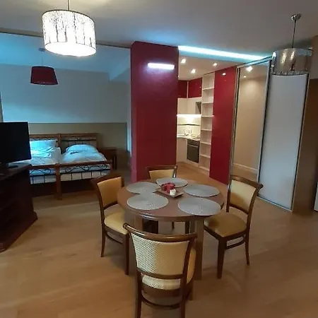 דירה Park Zdrojowy Apartament Rubinowy Sauna *